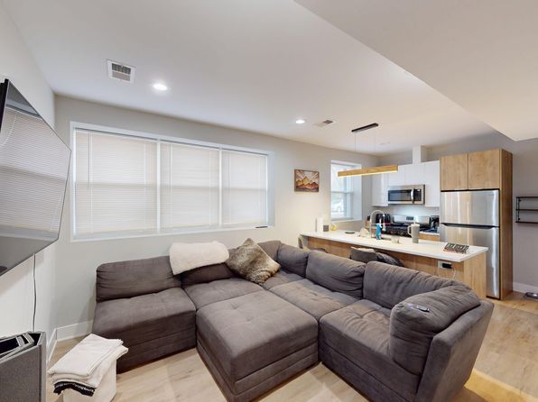 1857 N Whipple St #G