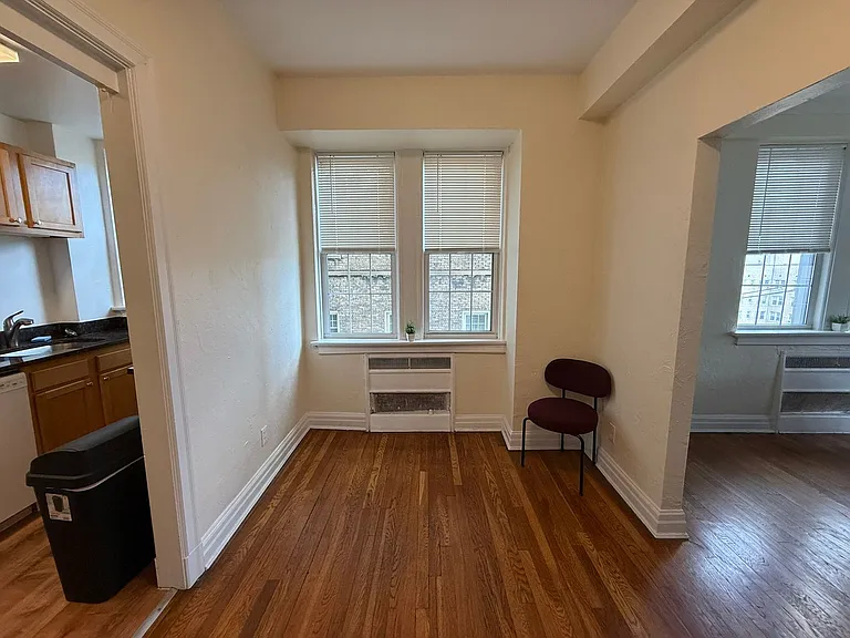 New King Edward Apartments — Photo 383