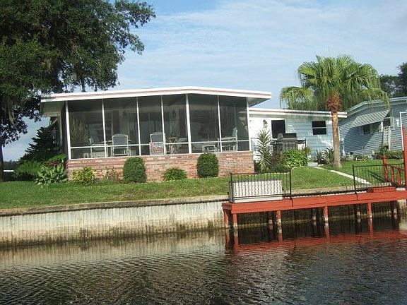 4th image of 148 S Lake Dr