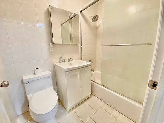 5th image of 937 Broadway #3R