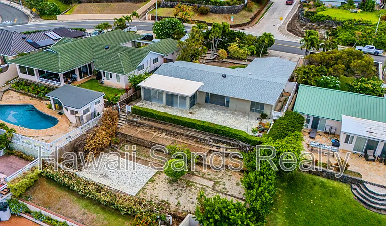 366 Poipu Dr — Photo 17