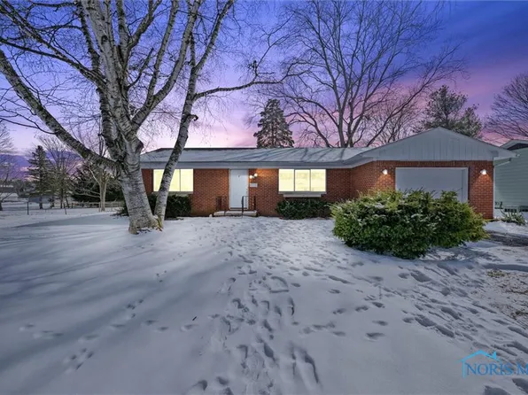 7 Hawthorne Dr, Delta, OH 43515