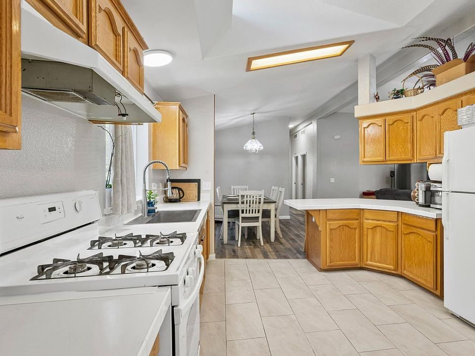 2nd image of 5450 Monterey Rd #4