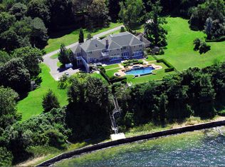 111 Centre Island Rd, Oyster Bay, NY 11771