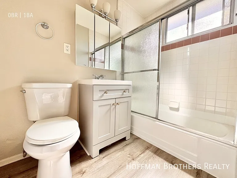 2505 S Denison Ave #7 — Photo 7