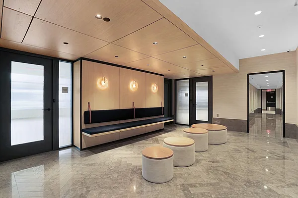 Rented by LW 21 LLC | media 6