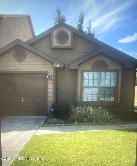 1st image of 3116R Falconer Dr