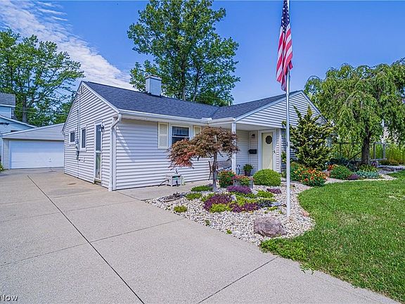 2nd image of 566 Tioga Trl