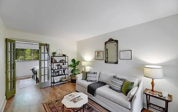 1st image of 5623 Woodrow Ave APT 24