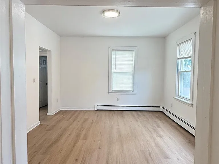 112 Murray Ave — Photo 9