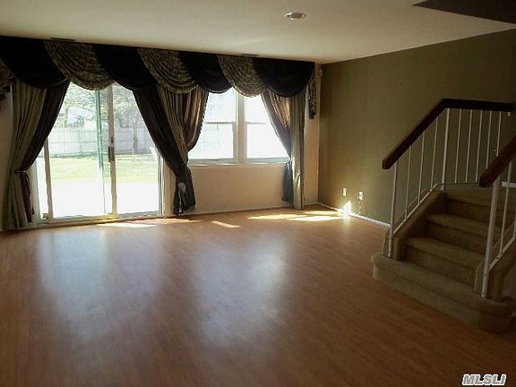 5th image of 55 Gazebo Ln
