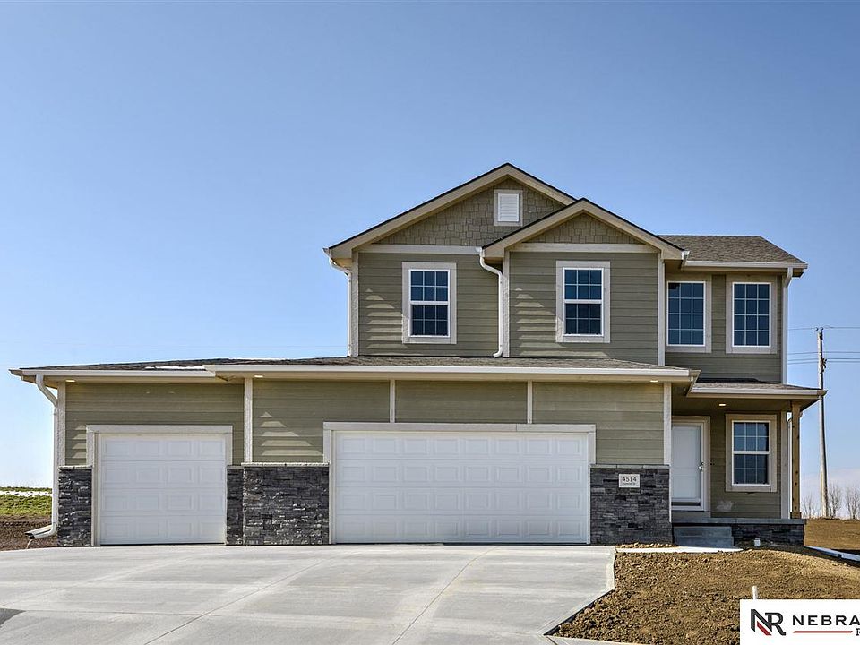 1st image of 4514 Leawood Dr