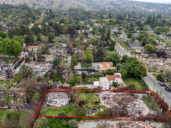 5th image of 1691 E Mendocino St