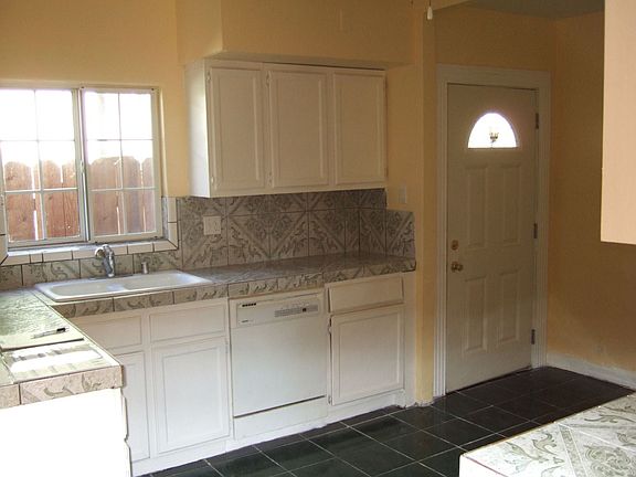 5th image of 1700 N Avenue 54