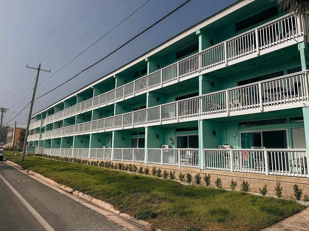 211 2nd St UNIT 222, Cedar Key, FL 32625 | MLS #796324 | Zillow