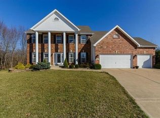 22 Creek Pass Ct, Saint Charles, MO