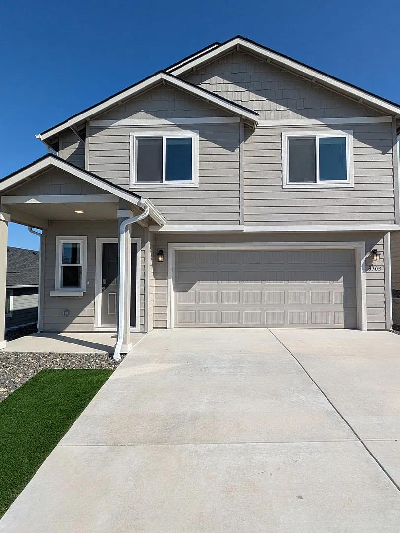 Brand new 3 bedroom/2.5 bathroom ready for move in — Photo 1