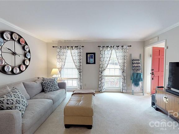 4th image of 4833 Dawnridge Dr