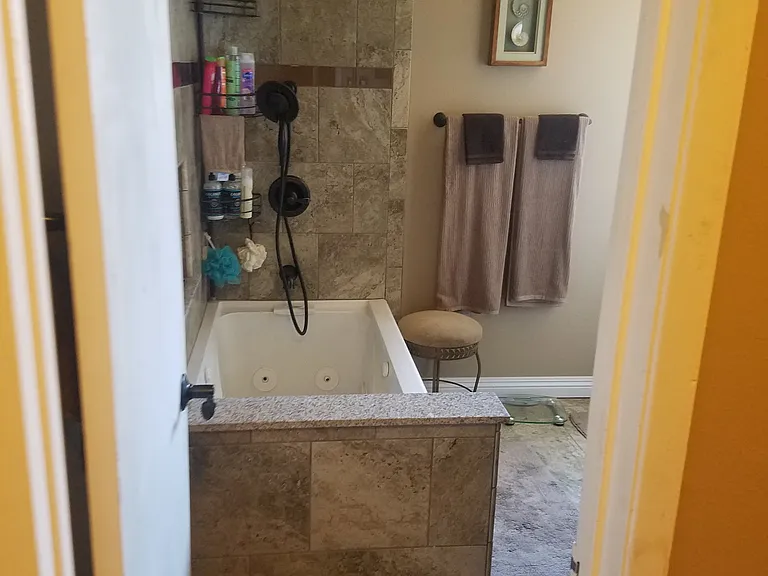 25 Paradise Valley N — Photo 8