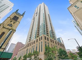 21 E Huron St APT 2102, Chicago, IL 60611