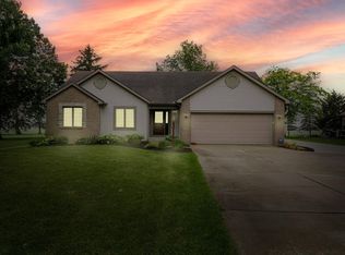 16300 Jackson Rd, Mishawaka, IN 46544