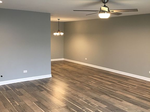 5th image of 3110 Pheasant Creek Dr APT 116