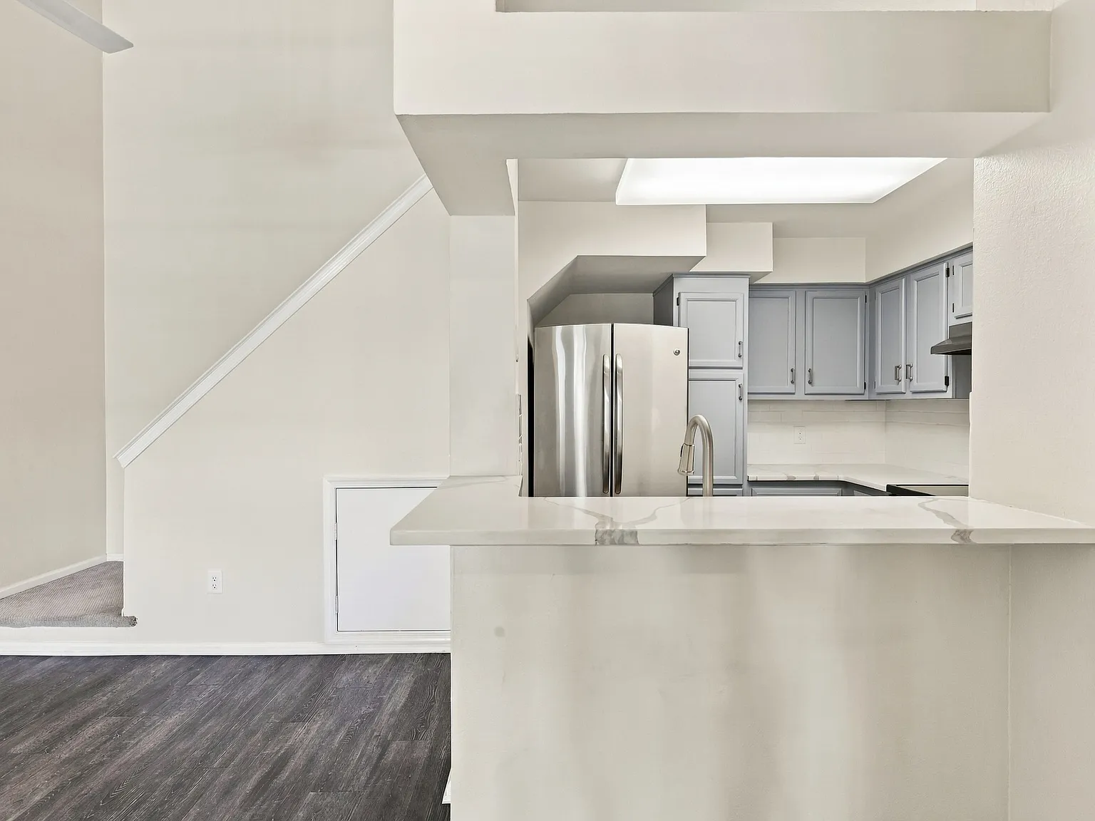 2 bed, 1063 sqft, $2,500 — Photo 4