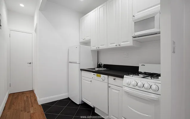 Rented by Copperwood Real Estate | media 7