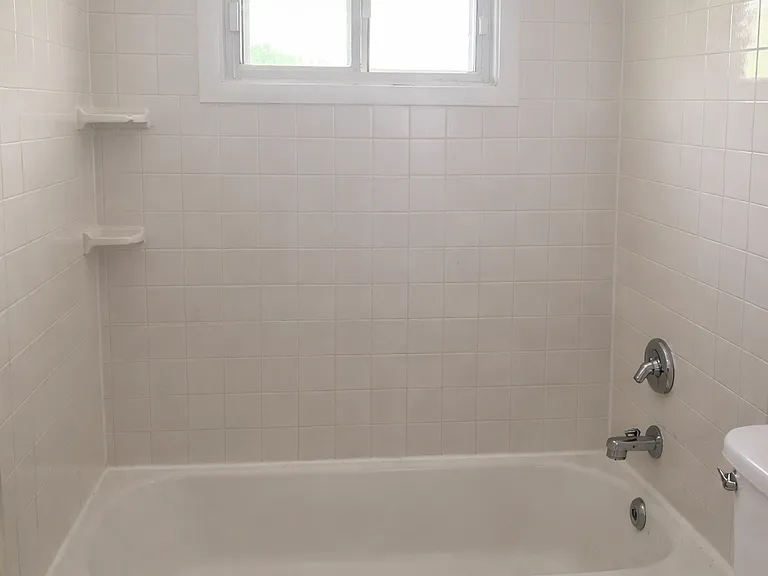 1114 Melrose Ct #3 — Photo 3