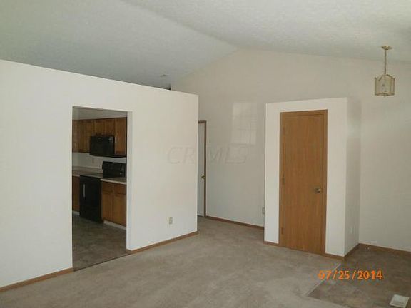 3rd image of 437 Oak Meadow Dr