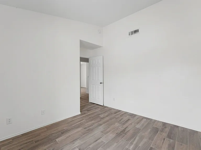 7842 W Boca Raton Rd — Photo 32