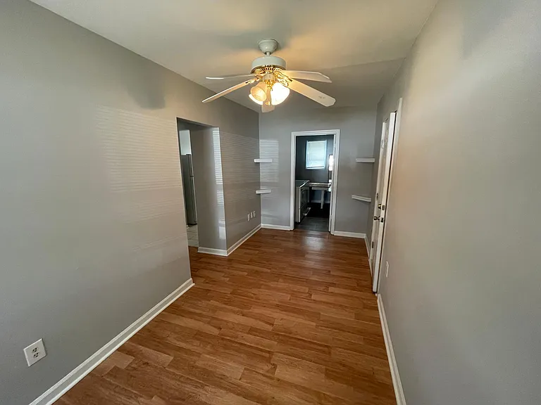 552 Pulaski St — Photo 10
