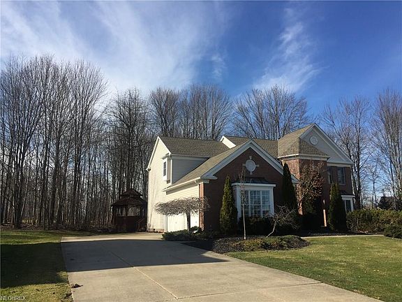 3rd image of 3094 Alling Dr