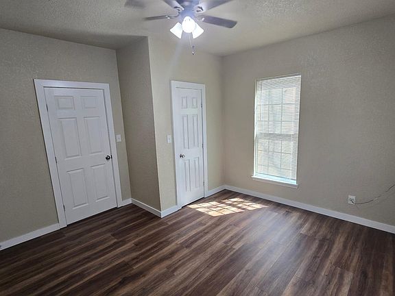 3rd image of 1605 Homan Ave #A