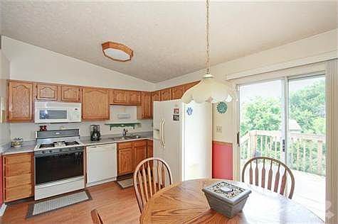 3rd image of 3591 Mitten Dr