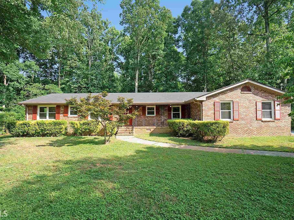 1st image of 4976 Fox Forest Dr