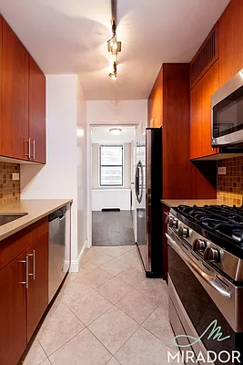 Rented by Mirador Real Estate | media 32