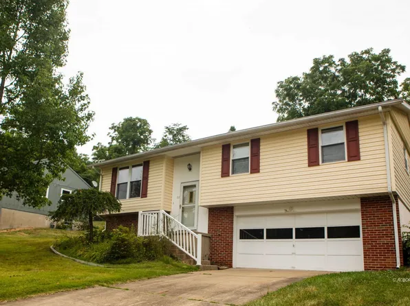 22 Berkley Dr, Athens, OH 45701