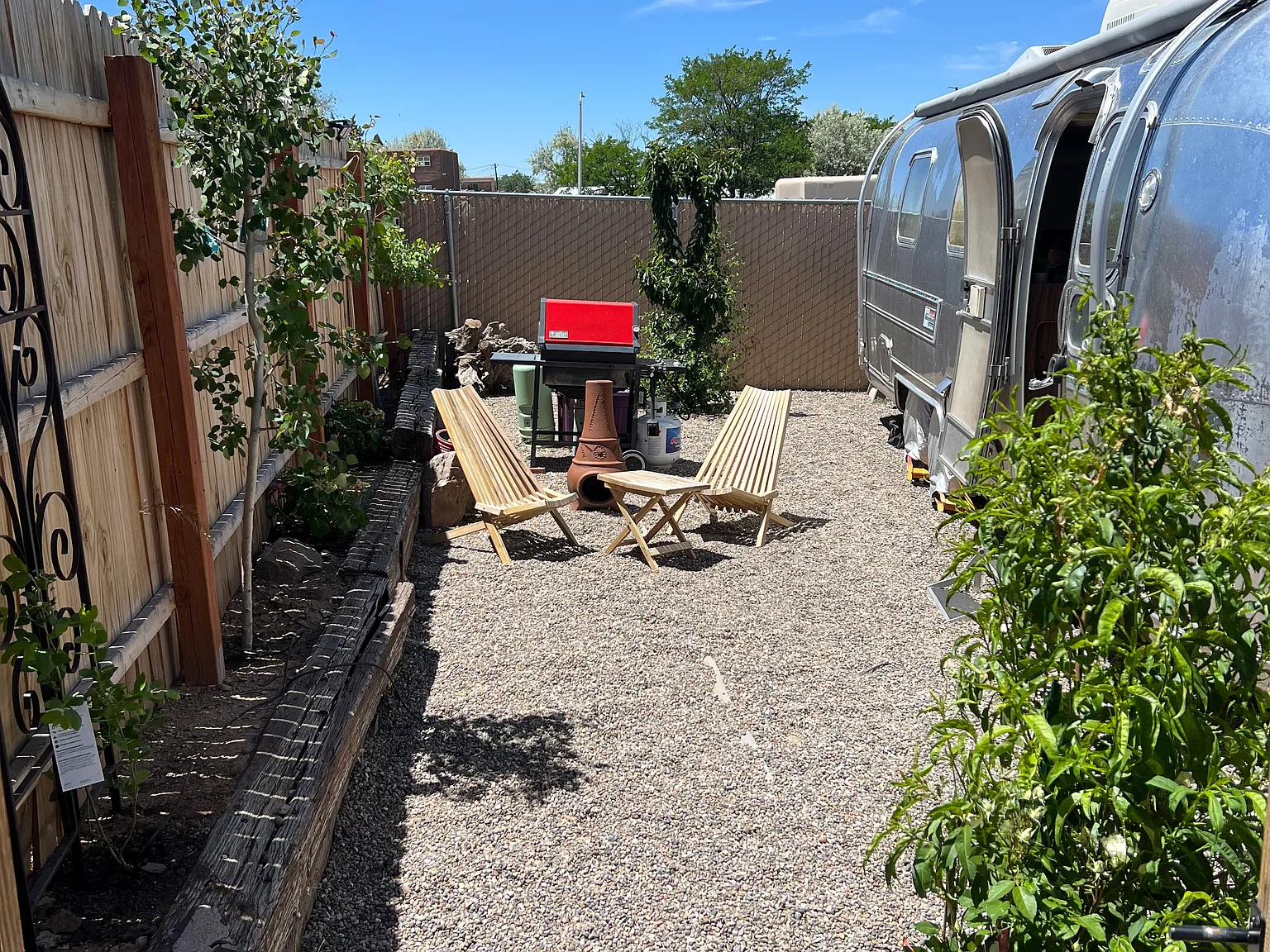 1 bed, 300 sqft, $1,200 — Photo 2