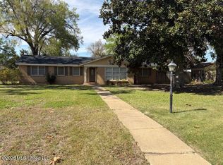 415 E Jeff Davis Ave, Greenwood, MS 38930