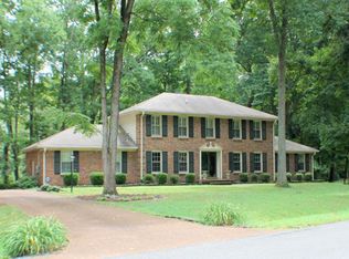 126 Woodvale Dr, Hendersonville, TN 37075