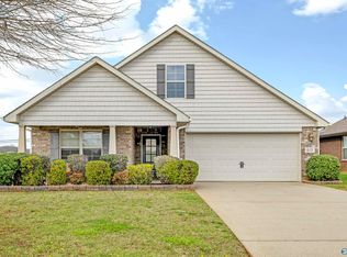 60 Weeping Willow Ln, Decatur, AL 35603