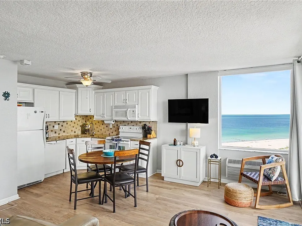 7330 Estero Blvd #906