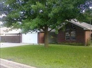 308 Arnold Ave, Burleson, TX 76028