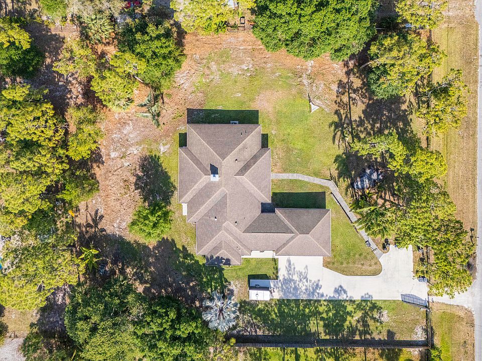 1st image of 16081 E Wiltshire Drive