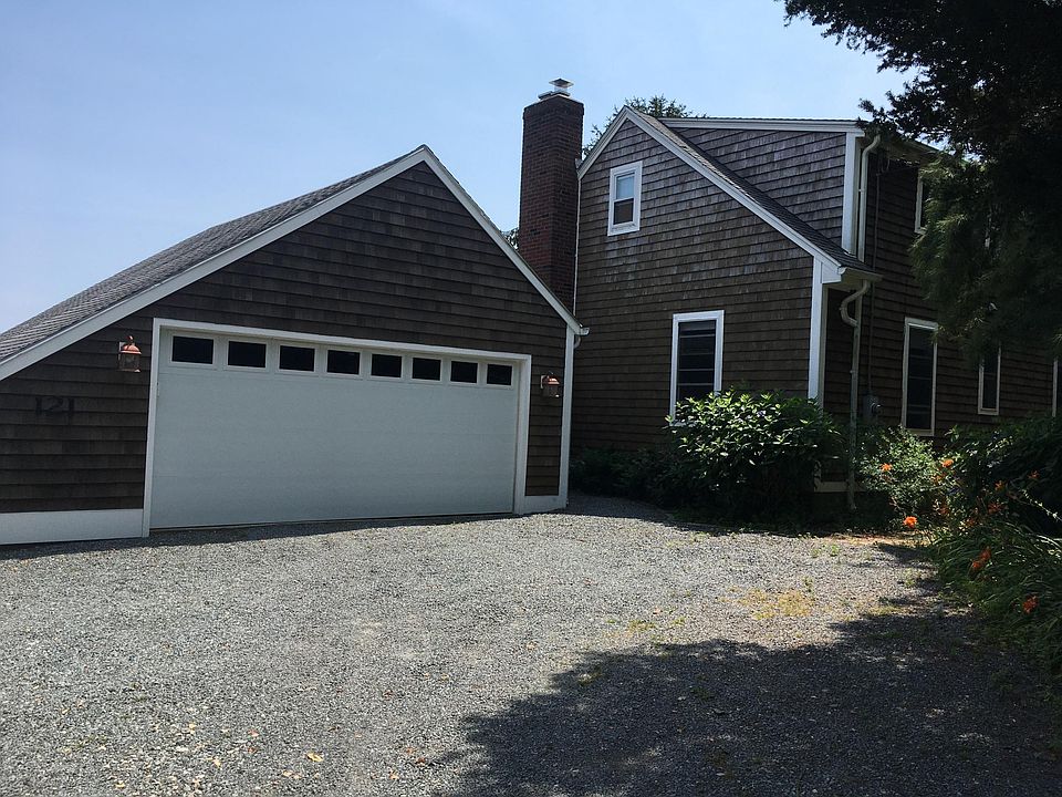 121 Howland Ave, Middletown, RI 02842 Zillow