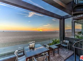 1343 Palisades Beach Rd, Santa Monica, CA 90401