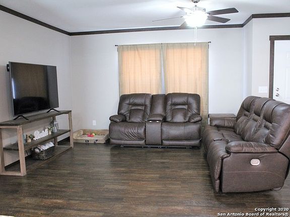 4th image of 103 Harvest Ln