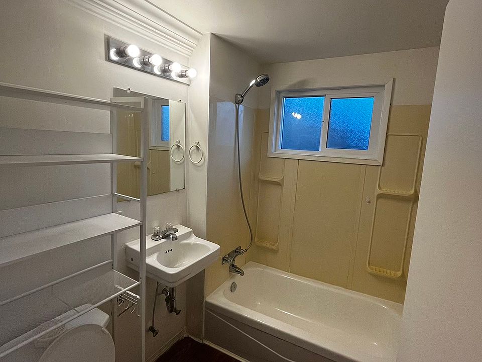 2nd image of 50 Harewood Rd #3