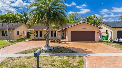 10730 NW 20th Ct Photo 1
